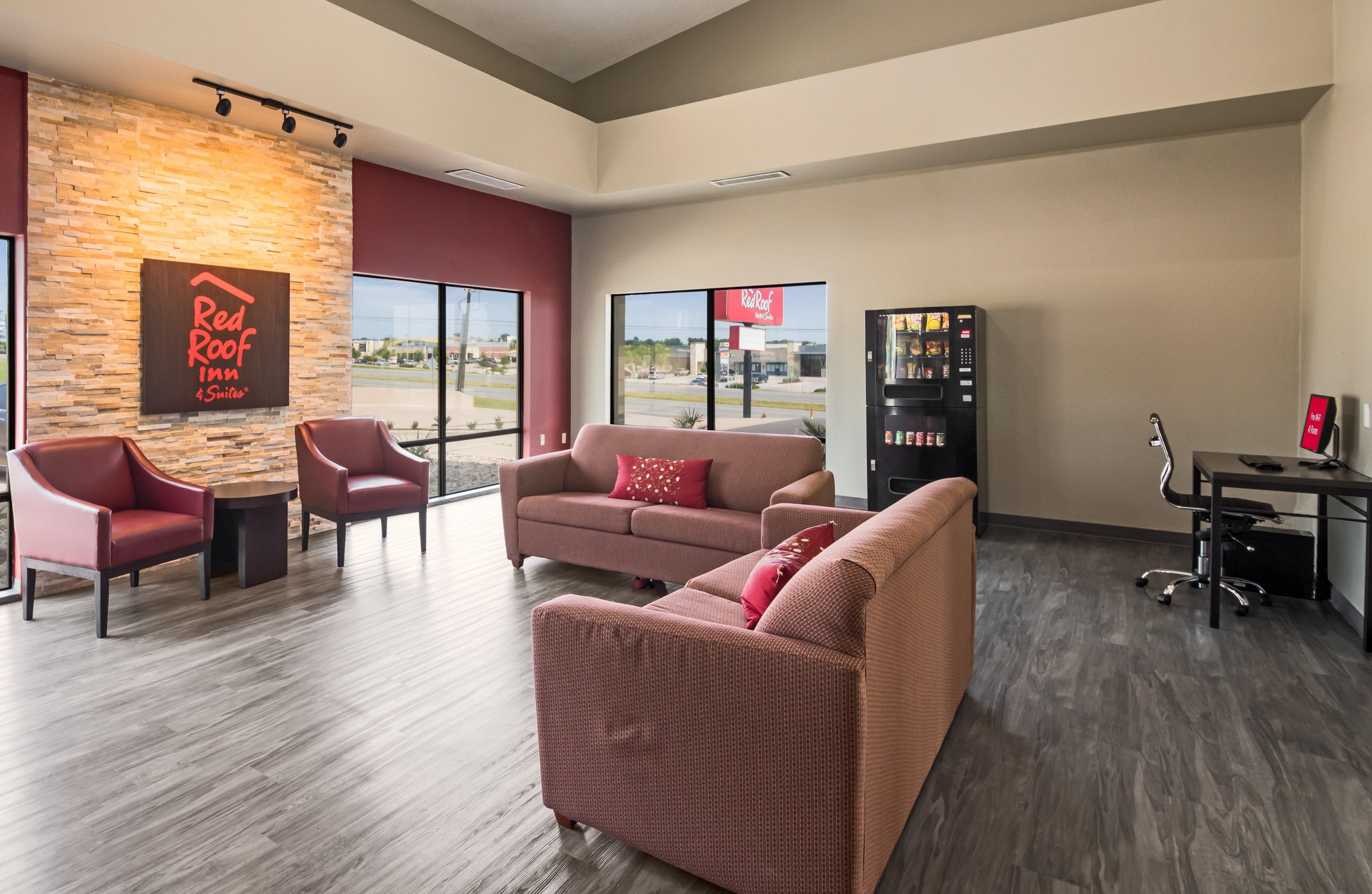 Red Roof Inn & Suites Austin East - Manor Exteriör bild