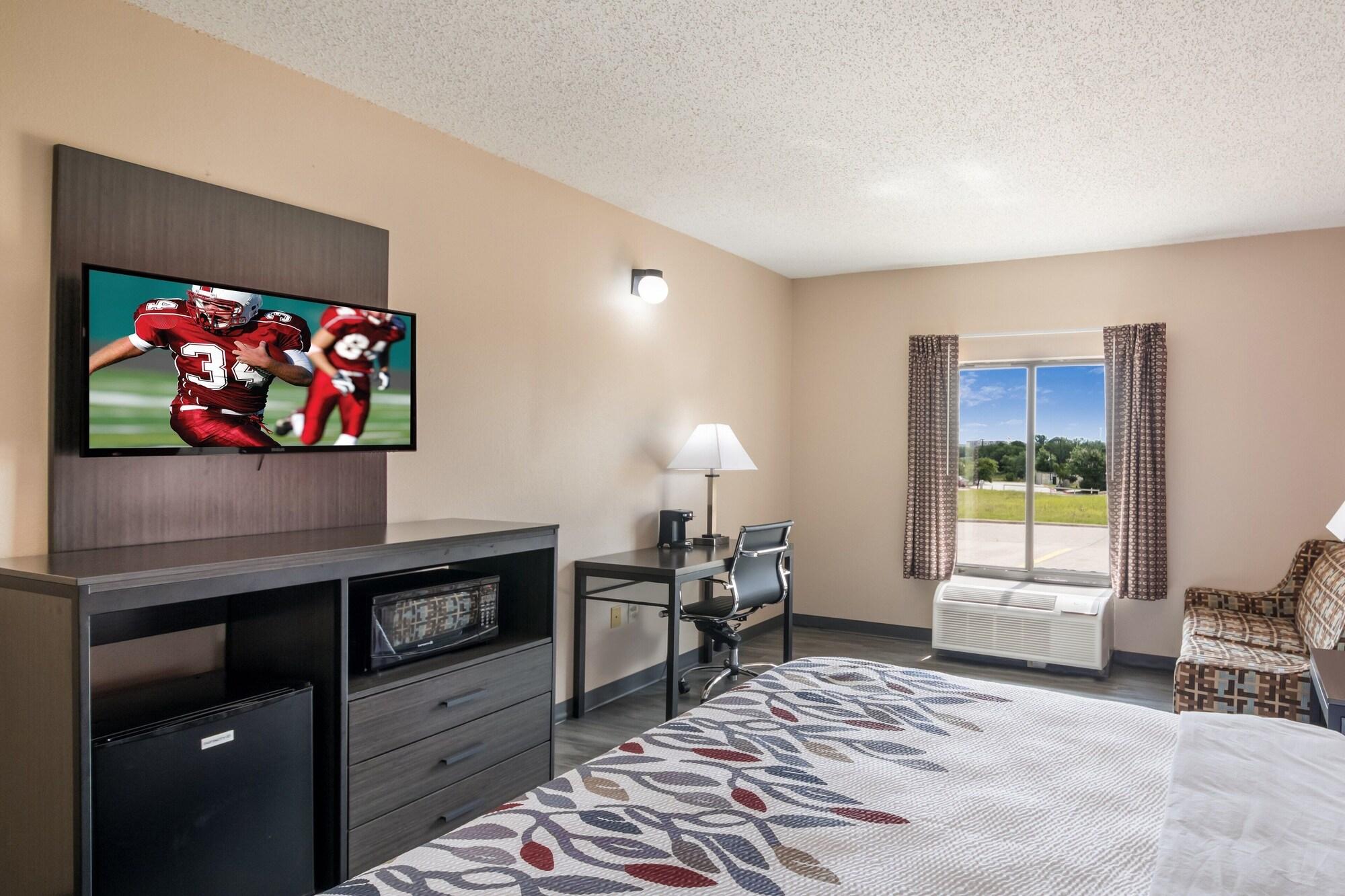 Red Roof Inn & Suites Austin East - Manor Exteriör bild