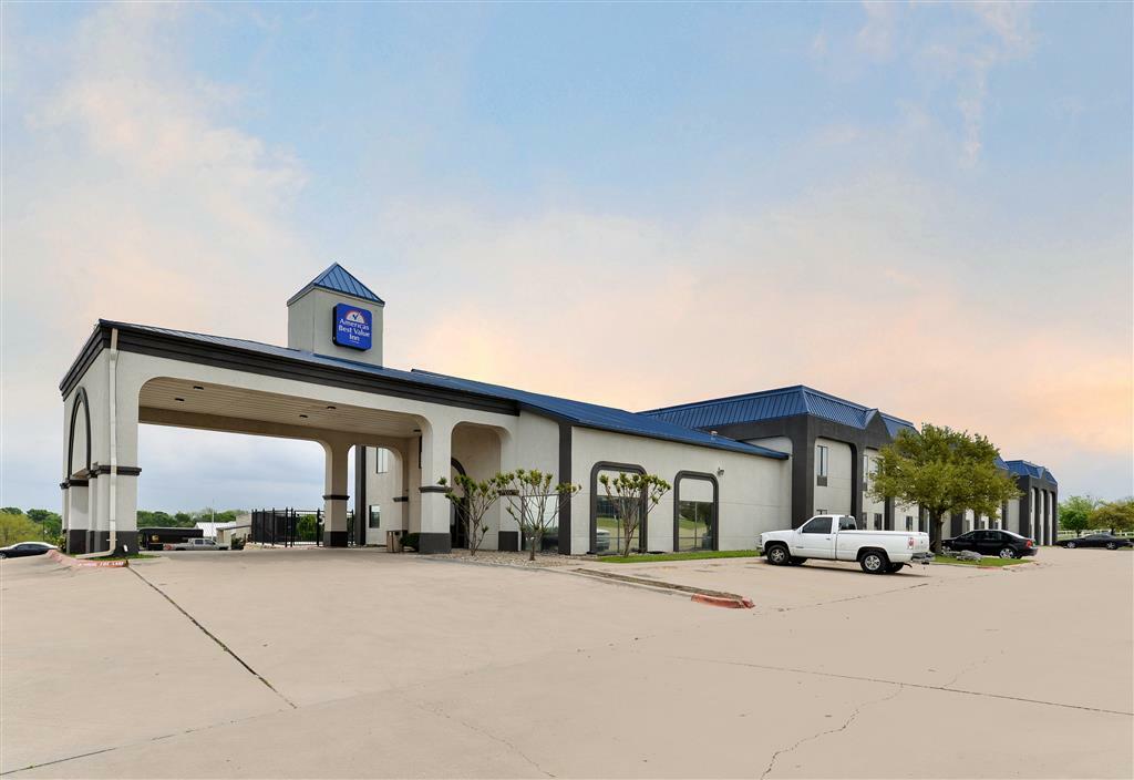 Red Roof Inn & Suites Austin East - Manor Exteriör bild